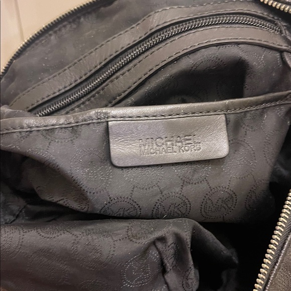 Michael Kors Black Tote Bag. Please read Description Notes - Picture 14 of 16